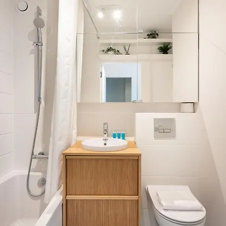 Metro Swietokrzyska Chic Apartment