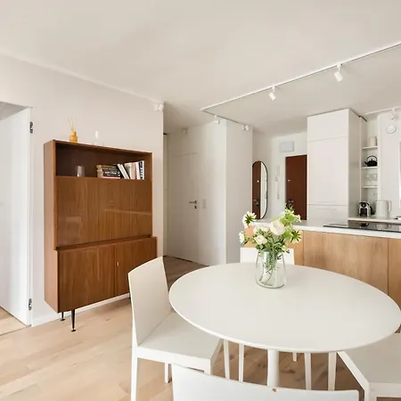 Metro Swietokrzyska Chic Apartment *